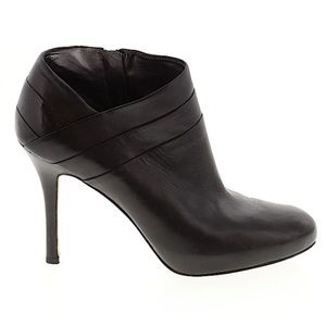 Via Spiga Black Leather Ankle Boots Booties - Size 6